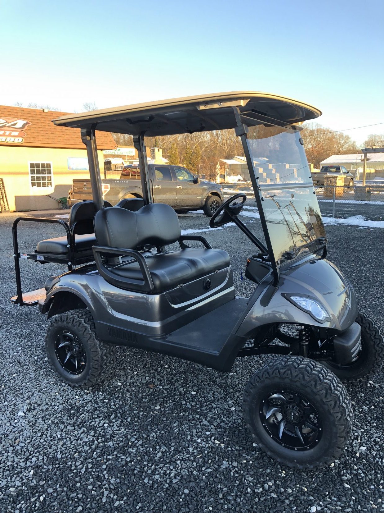 2015 Yamaha 48 volt DC electric golf cart 6