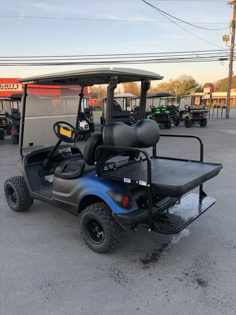 2015 Yamaha 48 volt DC electric golf cart 3" lift, Matte blue fade, LED lights, rear flip seat